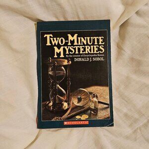 Two-Minute Mysteries - Donald J. Sobol